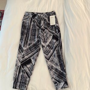 Lululemon jet crop pant